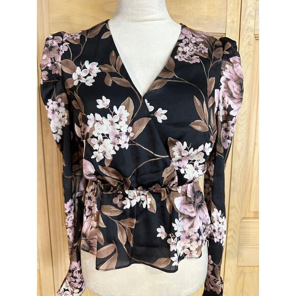 WAYF Black Floral Puff Shoulder Crossover Surplice Peplum Blouse Top Sz XS - Picture 2 of 7